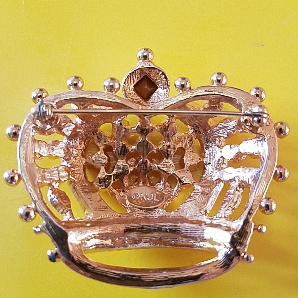 Brooch - Picture 2 of 3
